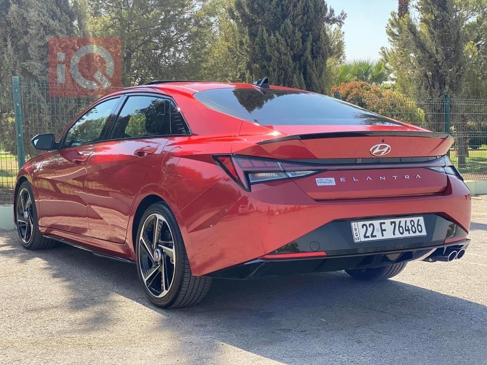 Hyundai Elantra